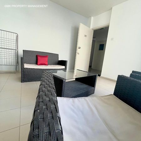 City Flats Apt.C307 Larnaca Exterior foto